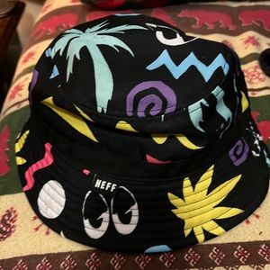 Bucket hat